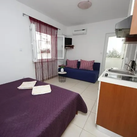 Katija * Baška Voda